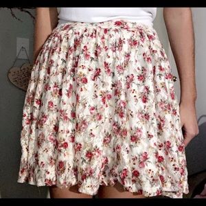 Flower skirt forever21 size L